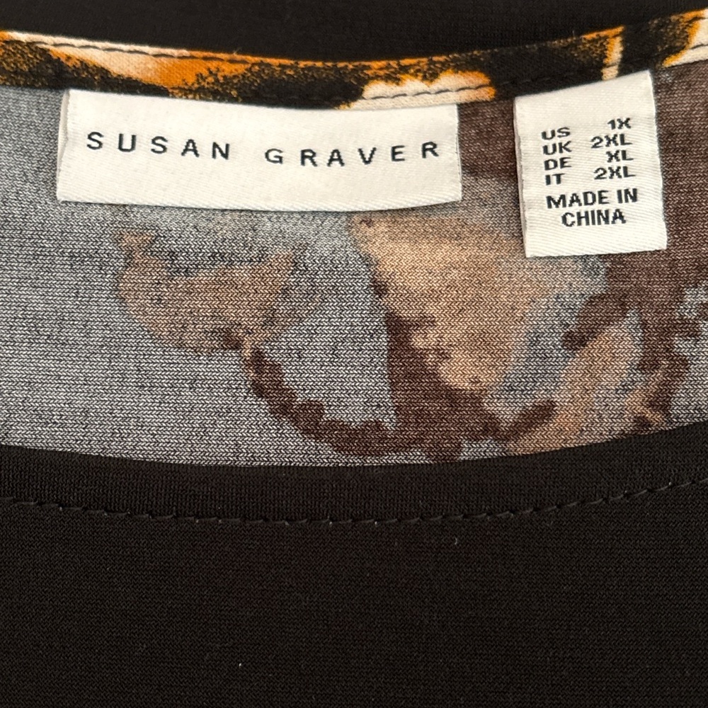 Susan Graver Black & Gold Floral Tunic Top – Size 1X – 3/4 Sleeve - Picture 4 of 4